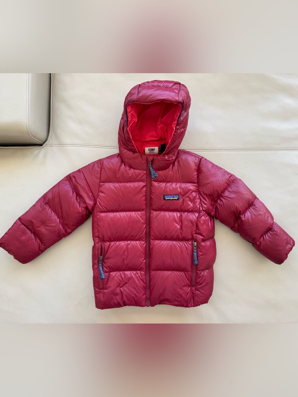 PATAGONIA Toddler Red Hi-Loft Down Sweater Hoody Zip Puffer Coat Size 4T